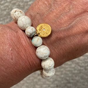 Handmade artisan beaded bracelet